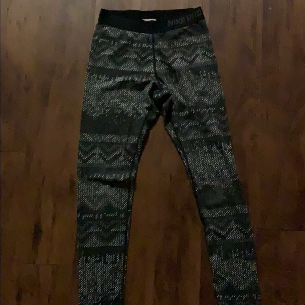 Nike leggings
